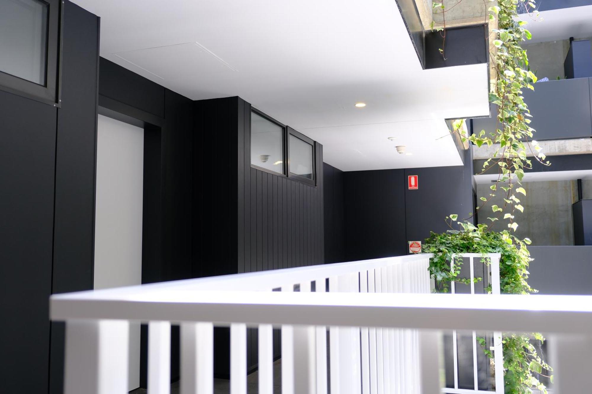 Cbd Japanese Retreat 2Br 1P Brekky Wifi Netflix Apartment Canberra Exterior photo
