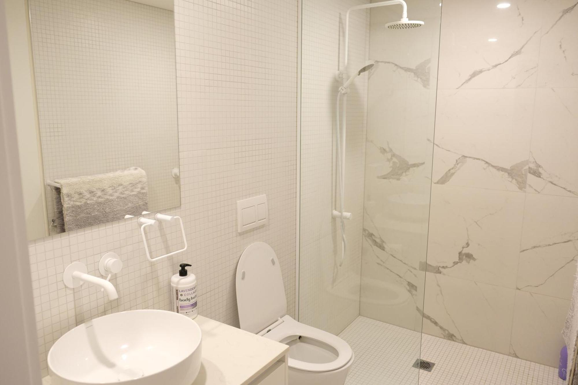 Cbd Japanese Retreat 2Br 1P Brekky Wifi Netflix Apartment Canberra Exterior photo